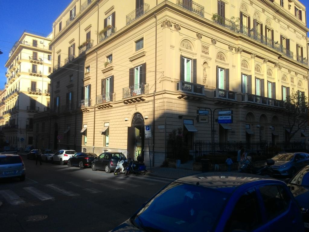 Casa Politeama Palermo Apartment ภายนอก รูปภาพ